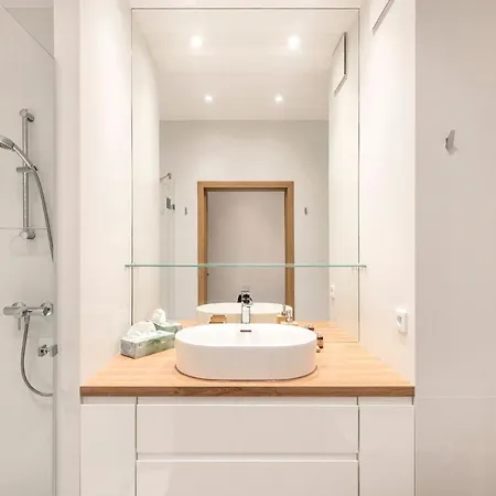 Shortstaypoland Kolejowa Warschau